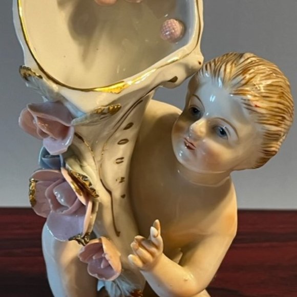 Vintage 1950's mid century Ucagco Japan Trumpet Vase Fine Porcelain Cherub *READ - Picture 2 of 11